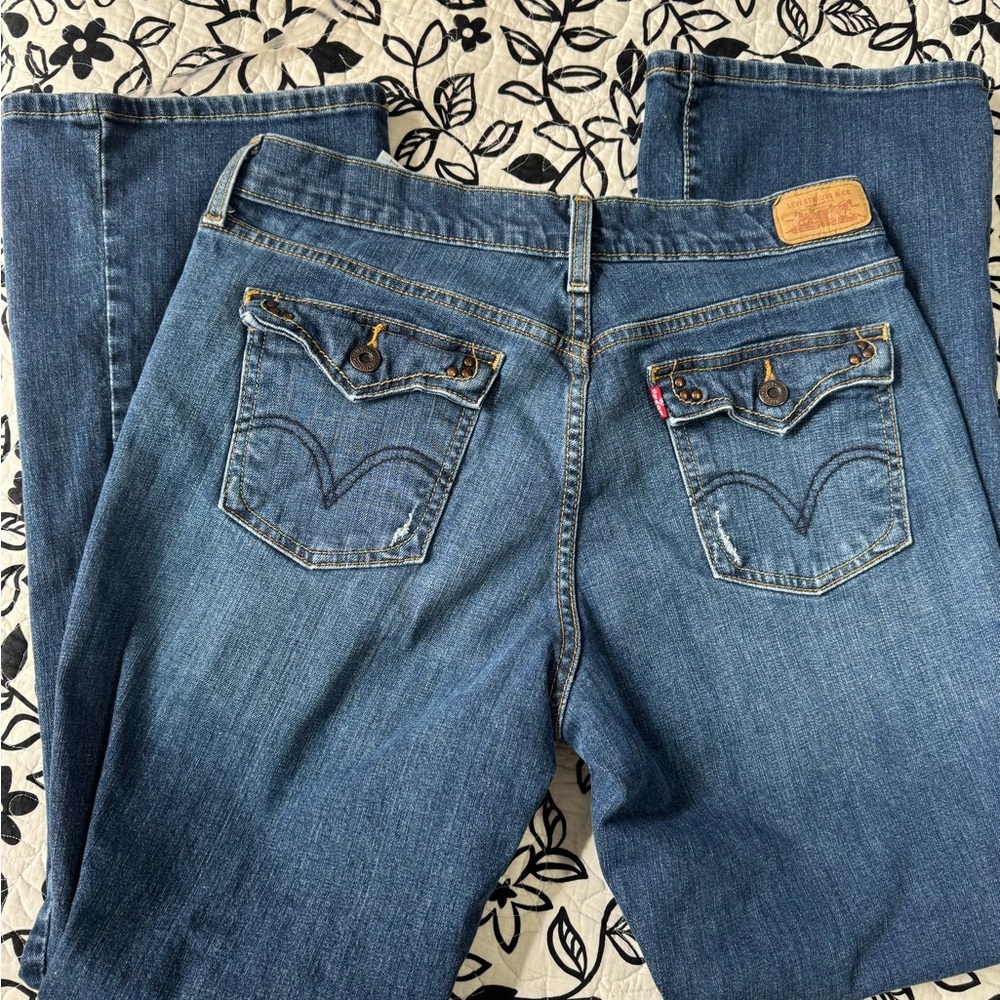 ❤️ (1)Ladies Levi’s jeans, size 10medium. Great condition. No tears or wear - Picture 10 of 13